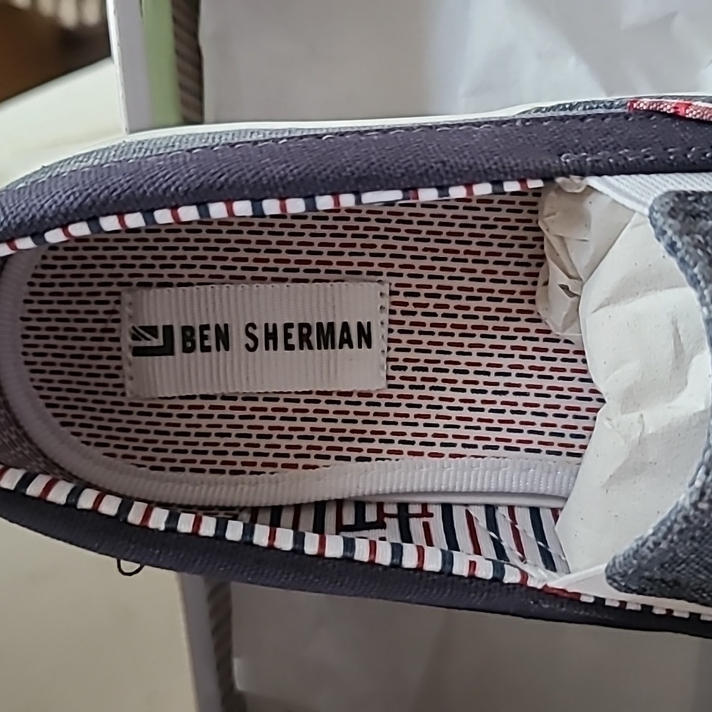 Ben Sherman Purcy slip on . Men's shoe size 8. Navy and white. - Picture 5 of 6